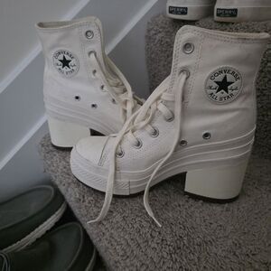 Converse Women Lace-Up Platform High-Top Boots - Cream/Off-White